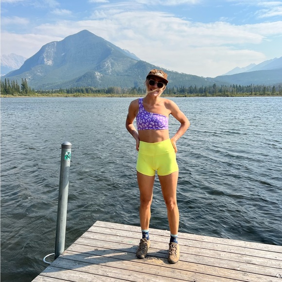 Meet your Posher, Erin - Picture 1 of 1